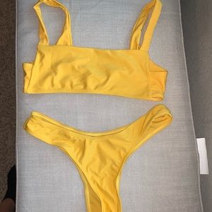 Yellow bikini!!